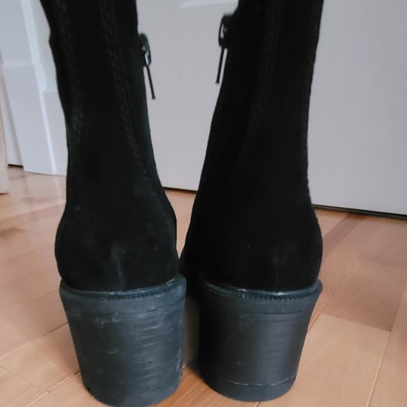 SOLD - Lucky Brand Black Suede Ankle Boots - Size 9 - Picture 6 of 7